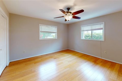 House in Venice, Florida 3 bedrooms, 178.56 sq.m. № 2279912 - photo 15