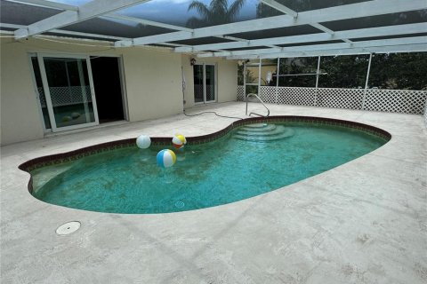 House in Venice, Florida 3 bedrooms, 178.56 sq.m. № 2279912 - photo 24