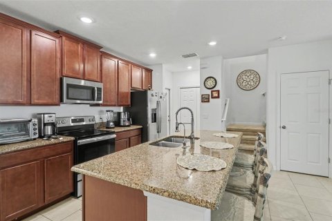 Townhouse in Kissimmee, Florida 4 bedrooms, 179.77 sq.m. № 2094006 - photo 10