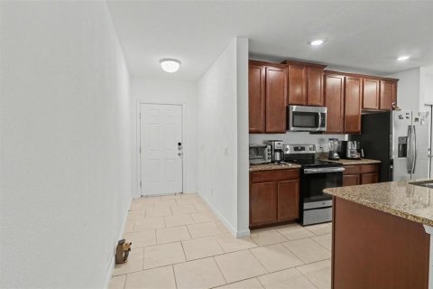 Townhouse in Kissimmee, Florida 4 bedrooms, 179.77 sq.m. № 2094006 - photo 14