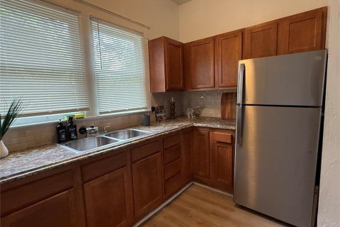 House in Tampa, Florida 2 bedrooms, 75.62 sq.m. № 1918772 - photo 7