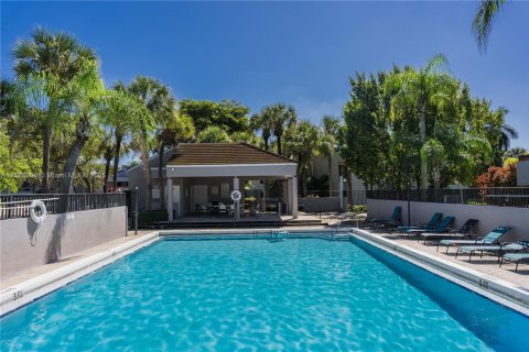 Copropriété à vendre à Miami, Floride: 3 chambres, 107.02 m2 № 1944875 - photo 14