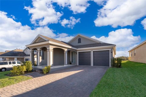 Villa ou maison à vendre à Minneola, Floride: 4 chambres, 208.1 m2 № 2330766 - photo 2