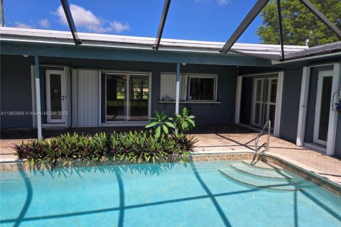 House in Plantation, Florida 4 bedrooms, 187.38 sq.m. № 1891323 - photo 27