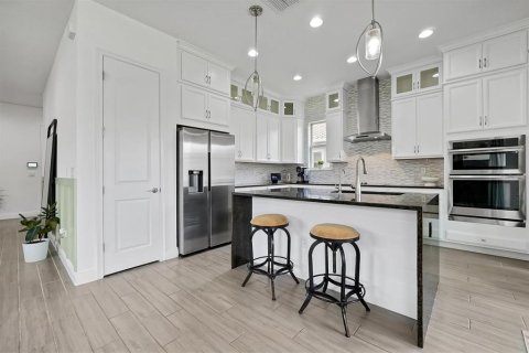 Villa ou maison à louer à Orlando, Floride: 4 chambres, 219.62 m2 № 2422808 - photo 11