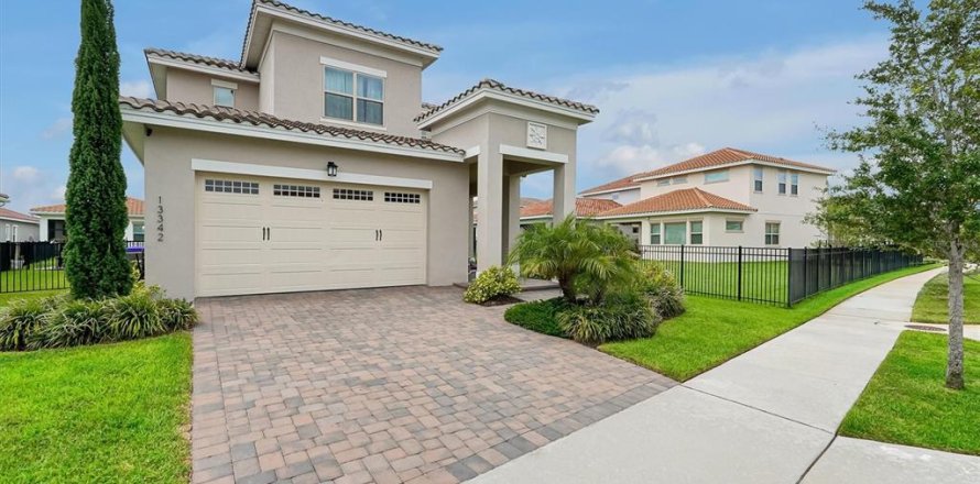Villa ou maison à Orlando, Floride 4 chambres, 219.62 m2 № 2422808