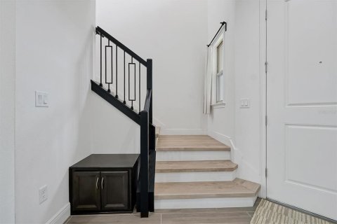 Villa ou maison à louer à Orlando, Floride: 4 chambres, 219.62 m2 № 2422808 - photo 22