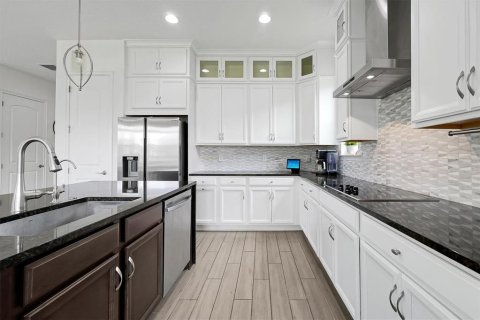 Villa ou maison à louer à Orlando, Floride: 4 chambres, 219.62 m2 № 2422808 - photo 12