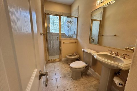 Villa ou maison à vendre à Polk City, Floride: 3 chambres, 271.46 m2 № 2434867 - photo 9