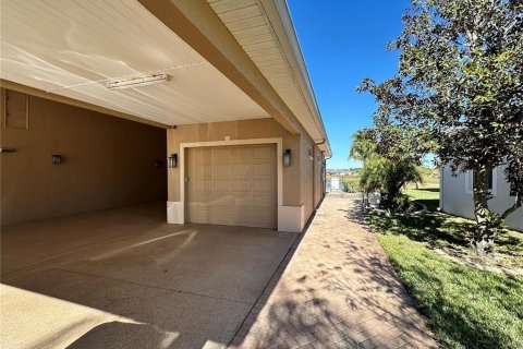 Villa ou maison à vendre à Polk City, Floride: 3 chambres, 271.46 m2 № 2434867 - photo 4