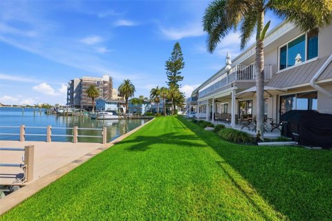 Condo in Clearwater, Florida, 2 bedrooms  № 2230175 - photo 3