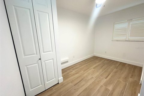 Condo in Clearwater, Florida, 2 bedrooms  № 2230175 - photo 15