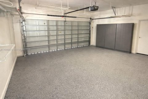 Villa ou maison à louer à Homestead, Floride: 5 chambres, 260.03 m2 № 1997179 - photo 26