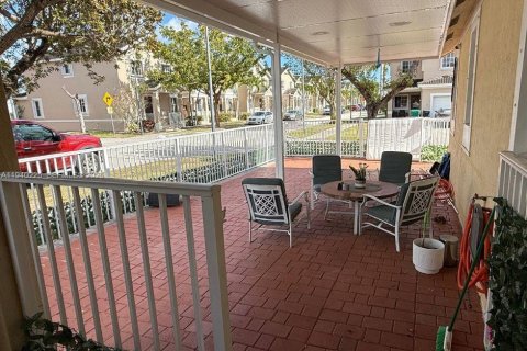 Villa ou maison à louer à Homestead, Floride: 5 chambres, 260.03 m2 № 1997179 - photo 28