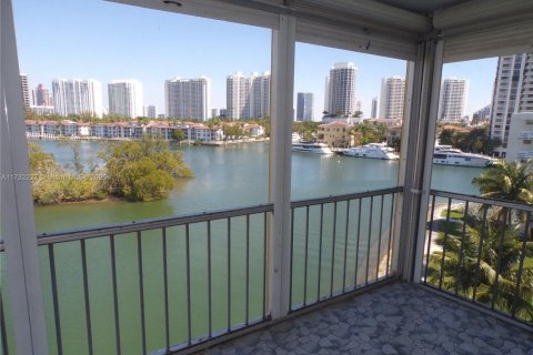 Condo in Aventura, Florida, 2 bedrooms  № 1764717 - photo 6
