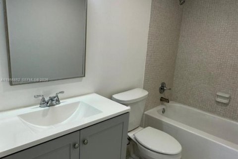 Condo in Lauderhill, Florida, 1 bedroom  № 2010717 - photo 21