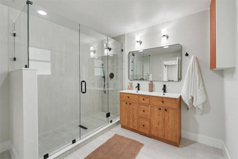 House in Tampa, Florida 4 bedrooms, 141.58 sq.m. № 2199634 - photo 22