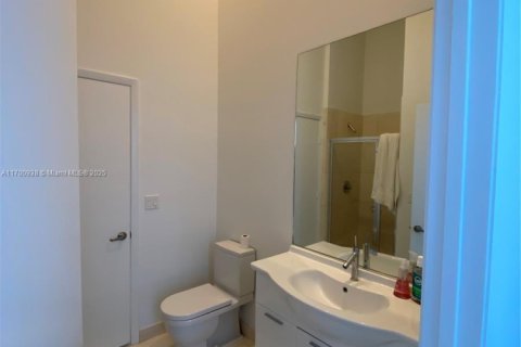 Copropriété à vendre à Miami, Floride: 2 chambres, 108.42 m2 № 1700056 - photo 12