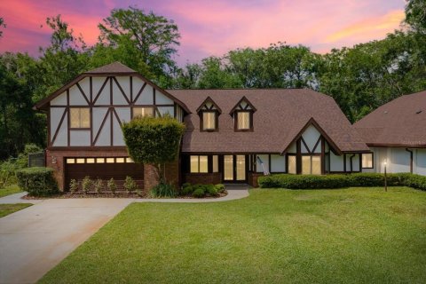 Villa ou maison à vendre à New Port Richey, Floride: 5 chambres, 464.51 m2 № 2127779 - photo 2