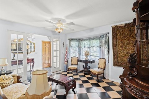 Villa ou maison à vendre à New Port Richey, Floride: 5 chambres, 464.51 m2 № 2127779 - photo 23