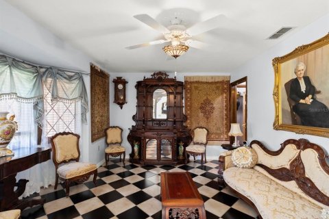 Villa ou maison à vendre à New Port Richey, Floride: 5 chambres, 464.51 m2 № 2127779 - photo 22