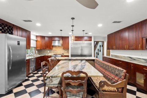 Villa ou maison à vendre à New Port Richey, Floride: 5 chambres, 464.51 m2 № 2127779 - photo 11