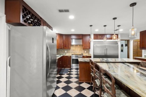 Villa ou maison à vendre à New Port Richey, Floride: 5 chambres, 464.51 m2 № 2127779 - photo 9