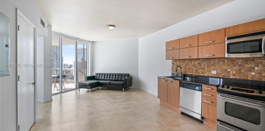 Condo à Miami, Floride, 1 chambre  № 2032815