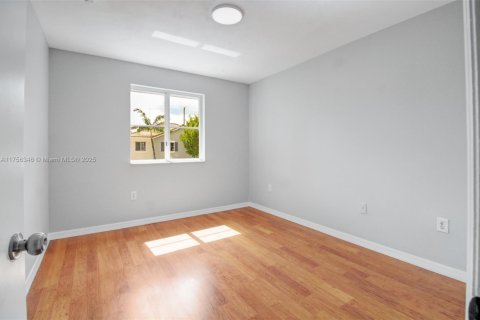 Touwnhouse à vendre à Homestead, Floride: 3 chambres, 140.19 m2 № 1503284 - photo 18