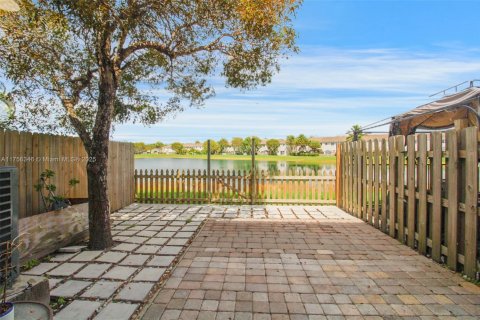 Touwnhouse à vendre à Homestead, Floride: 3 chambres, 140.19 m2 № 1503284 - photo 21