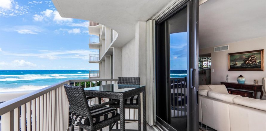 Condo in Riviera Beach, Florida, 2 bedrooms  № 2154976