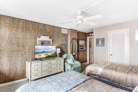 Condo in Riviera Beach, Florida, 2 bedrooms  № 2154976 - photo 25