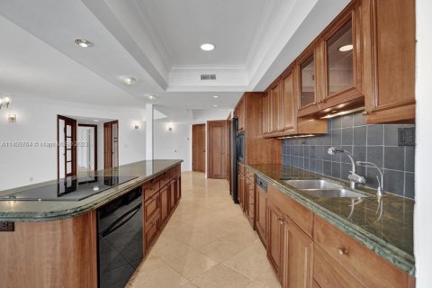 Купить кондоминиум в Авентура, Флорида 2 спальни, 141.4м2, № 1957778 - фото 8