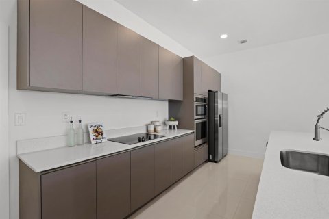 Adosado en venta en Fort Lauderdale, Florida, 3 dormitorios, 189.15 m2 № 2379993 - foto 4