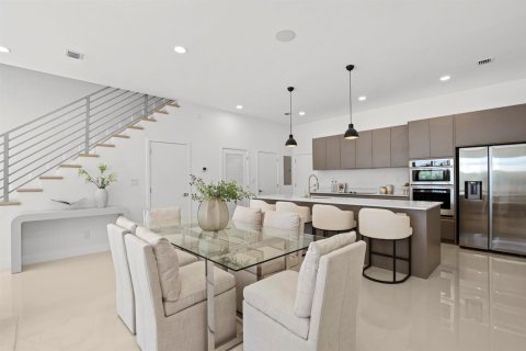 Adosado en venta en Fort Lauderdale, Florida, 3 dormitorios, 189.15 m2 № 2379993 - foto 13