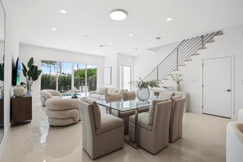 Adosado en venta en Fort Lauderdale, Florida, 3 dormitorios, 189.15 m2 № 2379993 - foto 5
