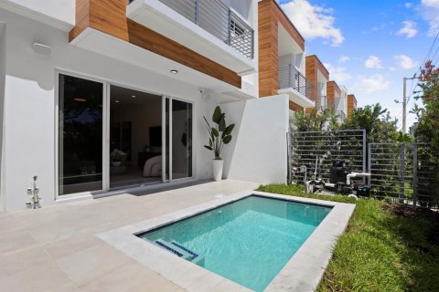 Adosado en venta en Fort Lauderdale, Florida, 3 dormitorios, 189.15 m2 № 2379993 - foto 22