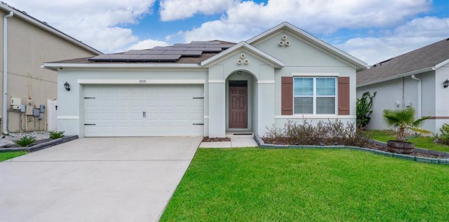 Casa en Kissimmee, Florida 3 dormitorios, 157 m2 № 1906843