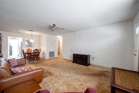Condominio en venta en Gulfport, Florida, 2 dormitorios, 104.05 m2 № 1717057 - foto 15