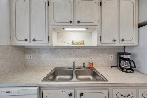 Condominio en venta en Gulfport, Florida, 2 dormitorios, 104.05 m2 № 1717057 - foto 11