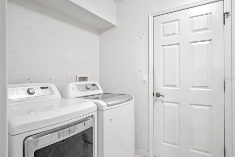 Casa en venta en Leesburg, Florida, 2 dormitorios, 137.77 m2 № 1537118 - foto 19