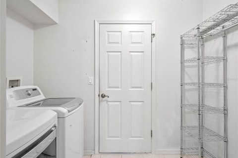 Casa en venta en Leesburg, Florida, 2 dormitorios, 137.77 m2 № 1537118 - foto 18