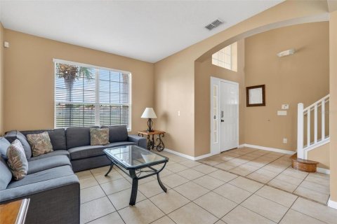 House in Davenport, Florida 6 bedrooms, 257.43 sq.m. № 2234600 - photo 8