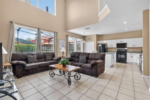House in Davenport, Florida 6 bedrooms, 257.43 sq.m. № 2234600 - photo 19