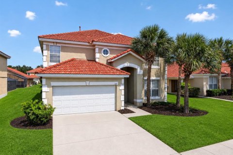 House in Davenport, Florida 6 bedrooms, 257.43 sq.m. № 2234600 - photo 3