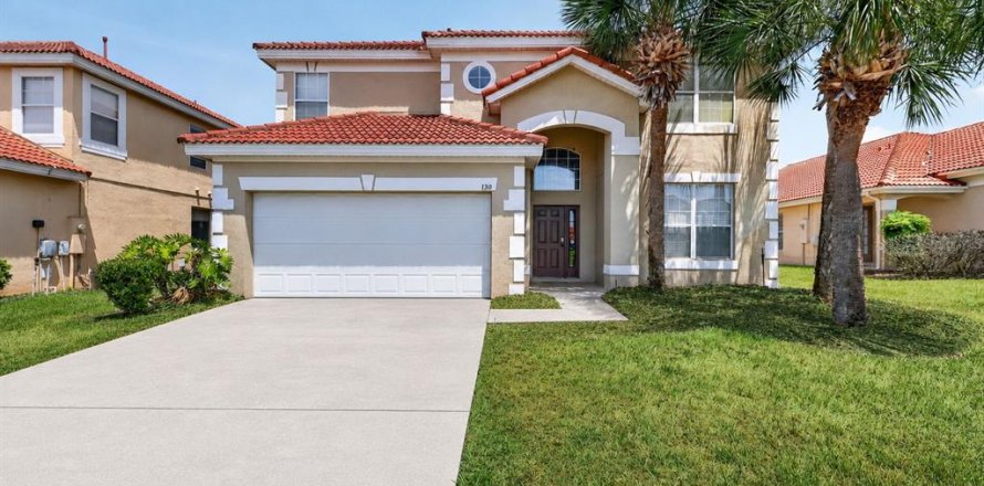 House in Davenport, Florida 6 bedrooms, 257.43 sq.m. № 2234600