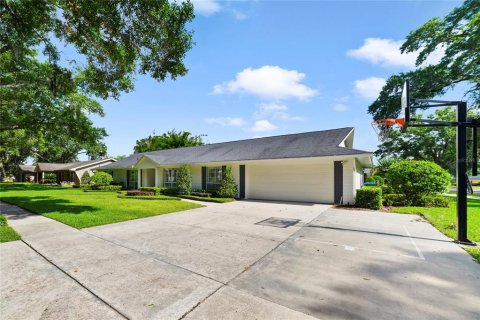 Villa ou maison à vendre à Maitland, Floride: 4 chambres, 229.75 m2 № 2149903 - photo 3