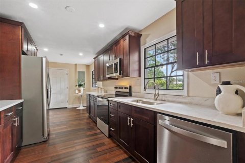 Casa en venta en Plant City, Florida, 3 dormitorios, 157.47 m2 № 2219720 - foto 7