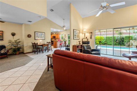 Casa en venta en Homestead, Florida, 3 dormitorios, 146.04 m2 № 1932755 - foto 3