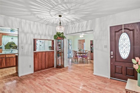 Casa en venta en Orlando, Florida, 4 dormitorios, 179.67 m2 № 1910798 - foto 3